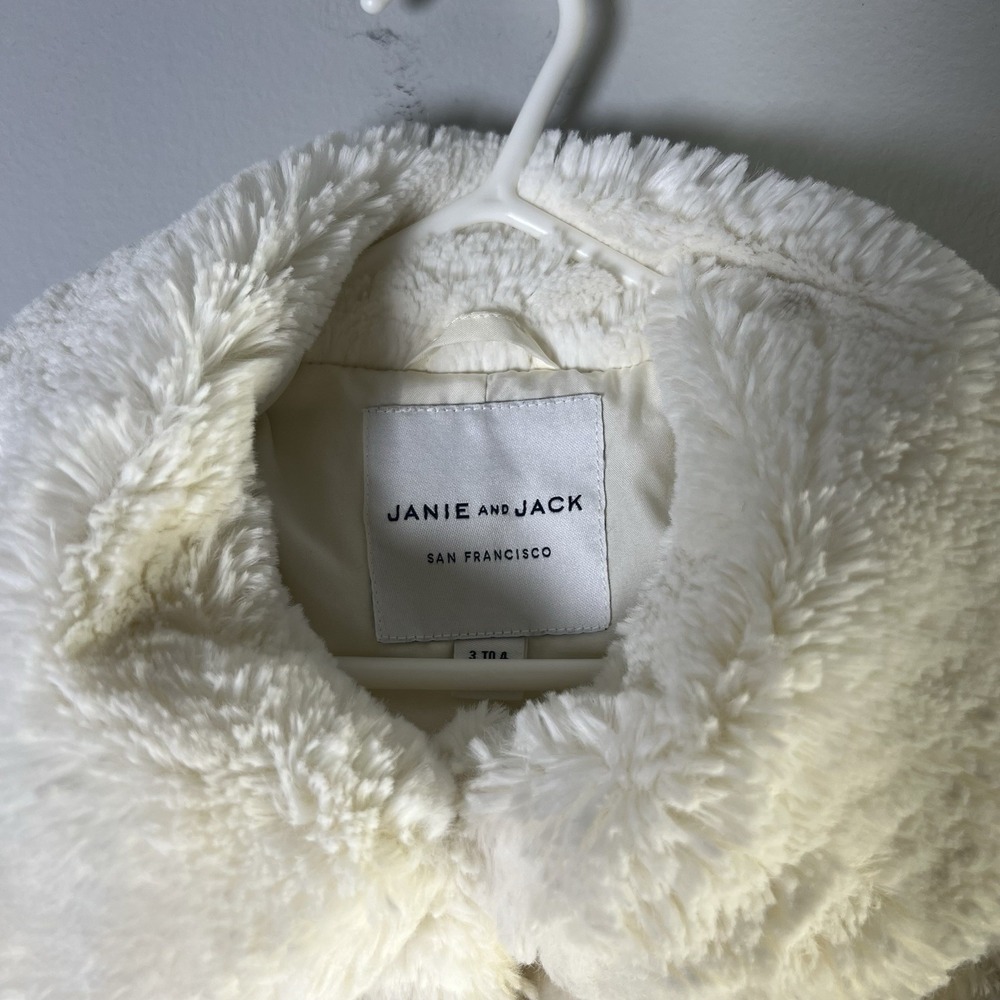Janie & Jack Girls Sz 3 To‎ 4 Years Faux Fur White Jacket Holidays Special Event - Picture 3 of 12